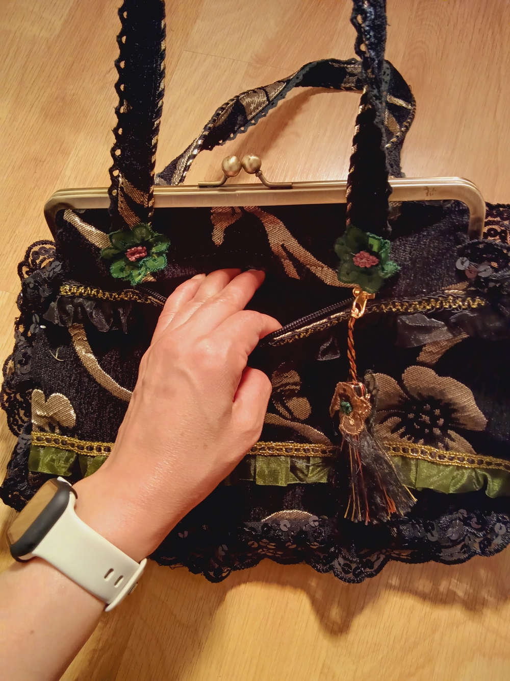 Vintage Chiflower  Lace Tapestry Ribbon Metal Frame Bag Boho Cottagecore  Purse - Picture 12 of 16